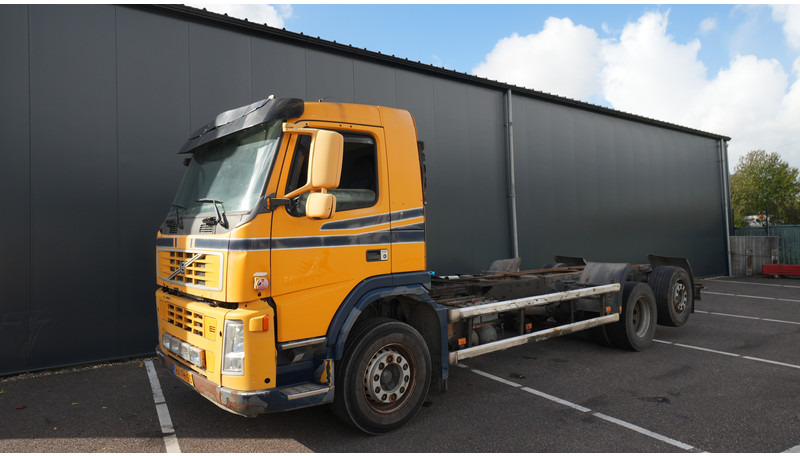 Volvo FM9 340 6X2 CHASSIS EURO 5 480000KM - شاحنة بهيكل معدني للمقصورة: صورة 3 Volvo FM9 340 6X2 CHASSIS EURO 5 480000KM - شاحنة بهيكل معدني للمقصورة: صورة 3