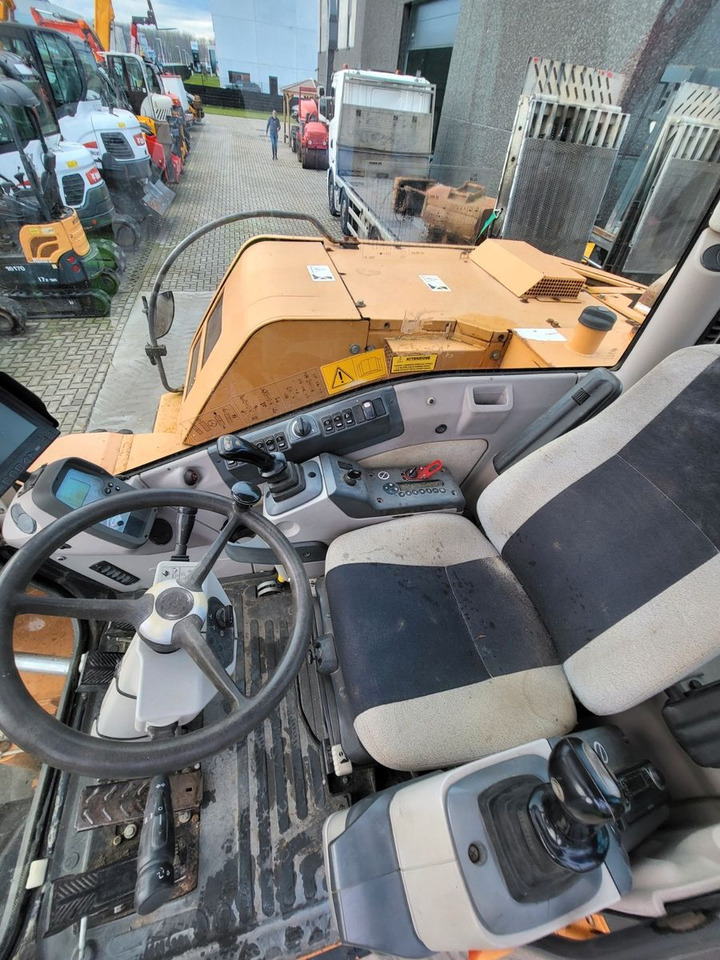 تأجير  Case WX125 Case WX125: صورة 11
