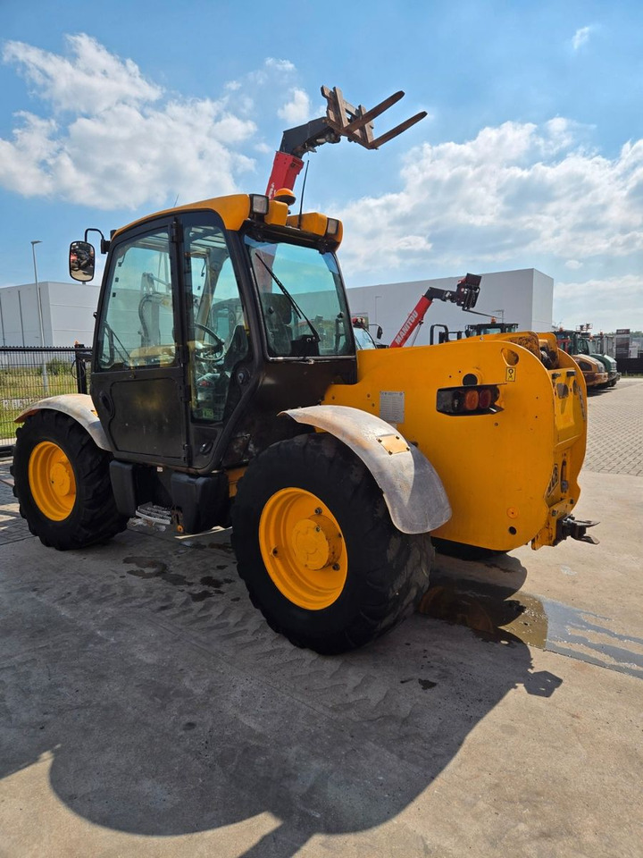 JCB 530 - آلة رفع ونقل تلسكوبية: صورة 4 JCB 530 - آلة رفع ونقل تلسكوبية: صورة 4