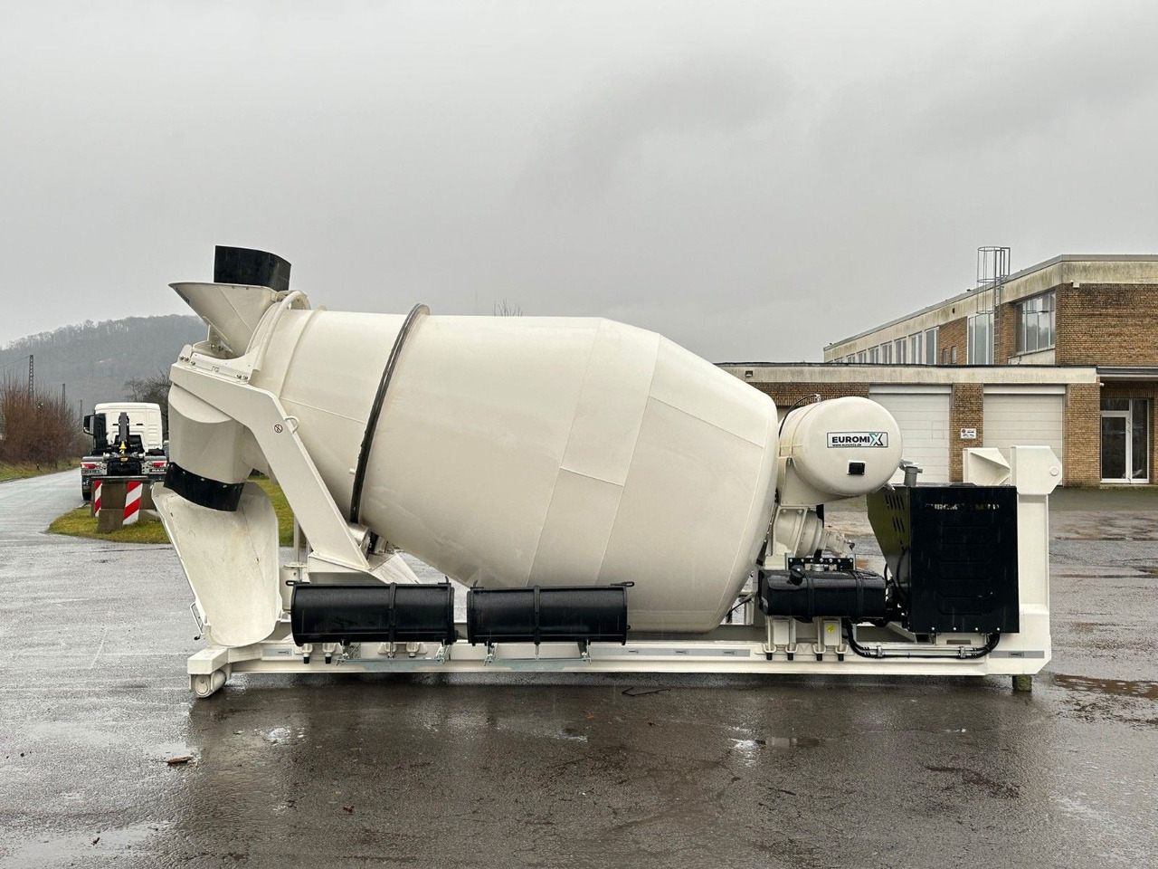 EUROMIX MTP - Stationär Fahrmischer - شاحنة خلاطة خرسانة: صورة 1 EUROMIX MTP - Stationär Fahrmischer - شاحنة خلاطة خرسانة: صورة 1