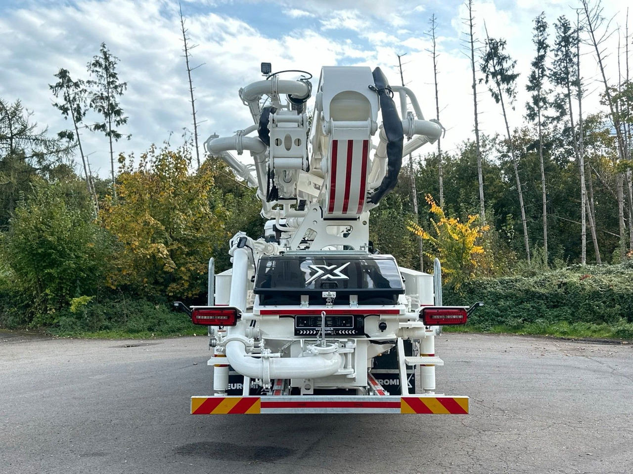 MAN TGS 26.510 6x4 SWAN TSP 38-5 160RZ ( 38m ) - مضخة خرسانة: صورة 5 MAN TGS 26.510 6x4 SWAN TSP 38-5 160RZ ( 38m ) - مضخة خرسانة: صورة 5