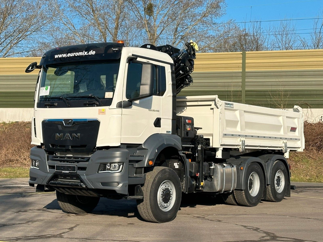 MAN TGS 28.440 6x4-4/3-Seiten- Kipper / Hiab 228-6 - شاحنة قلاب, شاحنة كرين: صورة 2 MAN TGS 28.440 6x4-4/3-Seiten- Kipper / Hiab 228-6 - شاحنة قلاب, شاحنة كرين: صورة 2