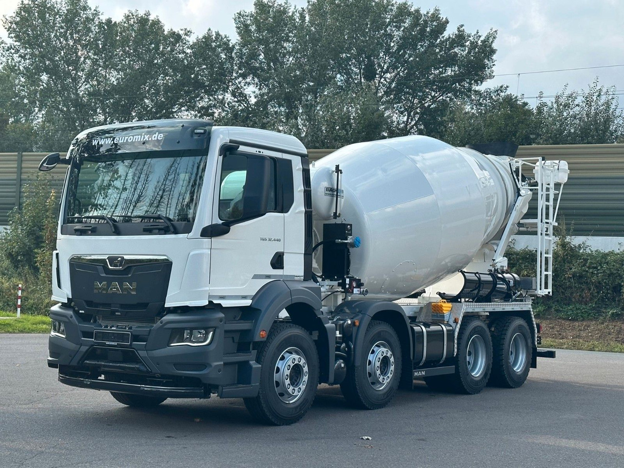 MAN TGS 32.440 8x4 / Euromix MTP EM 9 L - شاحنة خلاطة خرسانة: صورة 3 MAN TGS 32.440 8x4 / Euromix MTP EM 9 L - شاحنة خلاطة خرسانة: صورة 3