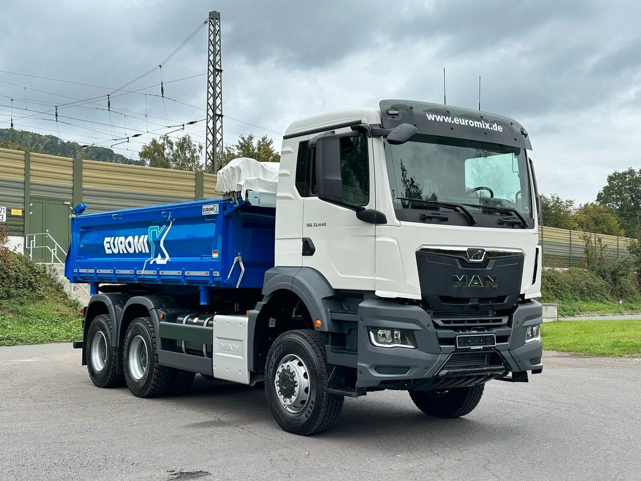 MAN TGS 33.440 6x6 /Euro6 3-Seiten-Kipper EuromixMTP - شاحنة قلاب: صورة 3 MAN TGS 33.440 6x6 /Euro6 3-Seiten-Kipper EuromixMTP - شاحنة قلاب: صورة 3