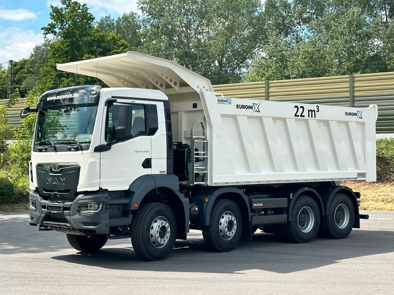 MAN TGS 41.400 8x4 / EUROMIX MTP 22m³/ Eckige Mulde - شاحنة قلاب: صورة 2 MAN TGS 41.400 8x4 / EUROMIX MTP 22m³/ Eckige Mulde - شاحنة قلاب: صورة 2