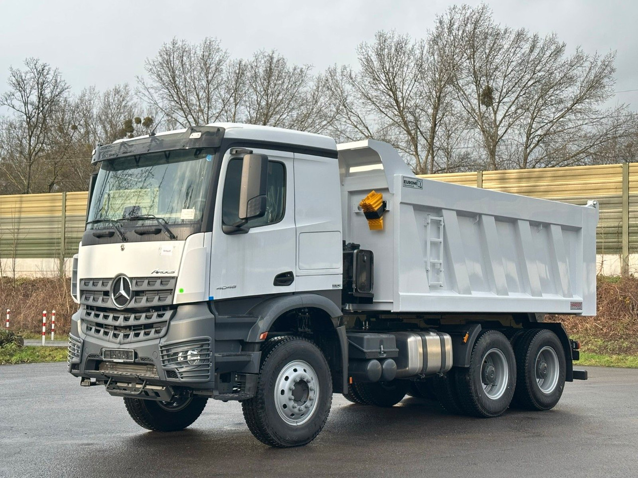 Mercedes-Benz 4048 6X4 Arcos 5 EuromixMTP Dumper Kipper - شاحنة قلاب: صورة 3 Mercedes-Benz 4048 6X4 Arcos 5 EuromixMTP Dumper Kipper - شاحنة قلاب: صورة 3