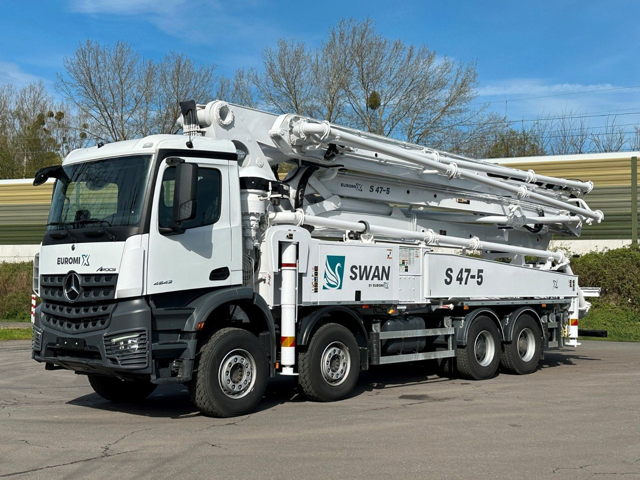 Mercedes-Benz Arocs 5 4542 8x4 SWAN TSP 47-5 160RZ ( 47m ) - شاحنة خلاطة خرسانة: صورة 2 Mercedes-Benz Arocs 5 4542 8x4 SWAN TSP 47-5 160RZ ( 47m ) - شاحنة خلاطة خرسانة: صورة 2