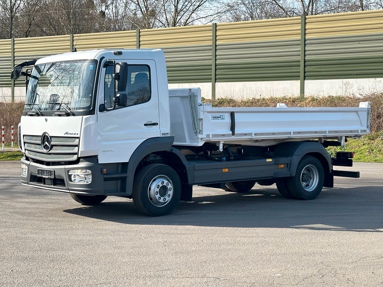 Mercedes-Benz Atego 1224 K EuromixMTP 3-Seiten-Kipper - شاحنة قلاب: صورة 1 Mercedes-Benz Atego 1224 K EuromixMTP 3-Seiten-Kipper - شاحنة قلاب: صورة 1