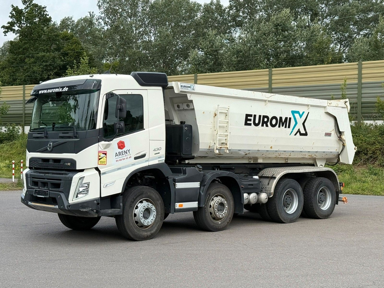 Volvo FMX 430 8X4 EuromixMTP 16m³ Hydraulische Klappe - شاحنة قلاب: صورة 4 Volvo FMX 430 8X4 EuromixMTP 16m³ Hydraulische Klappe - شاحنة قلاب: صورة 4