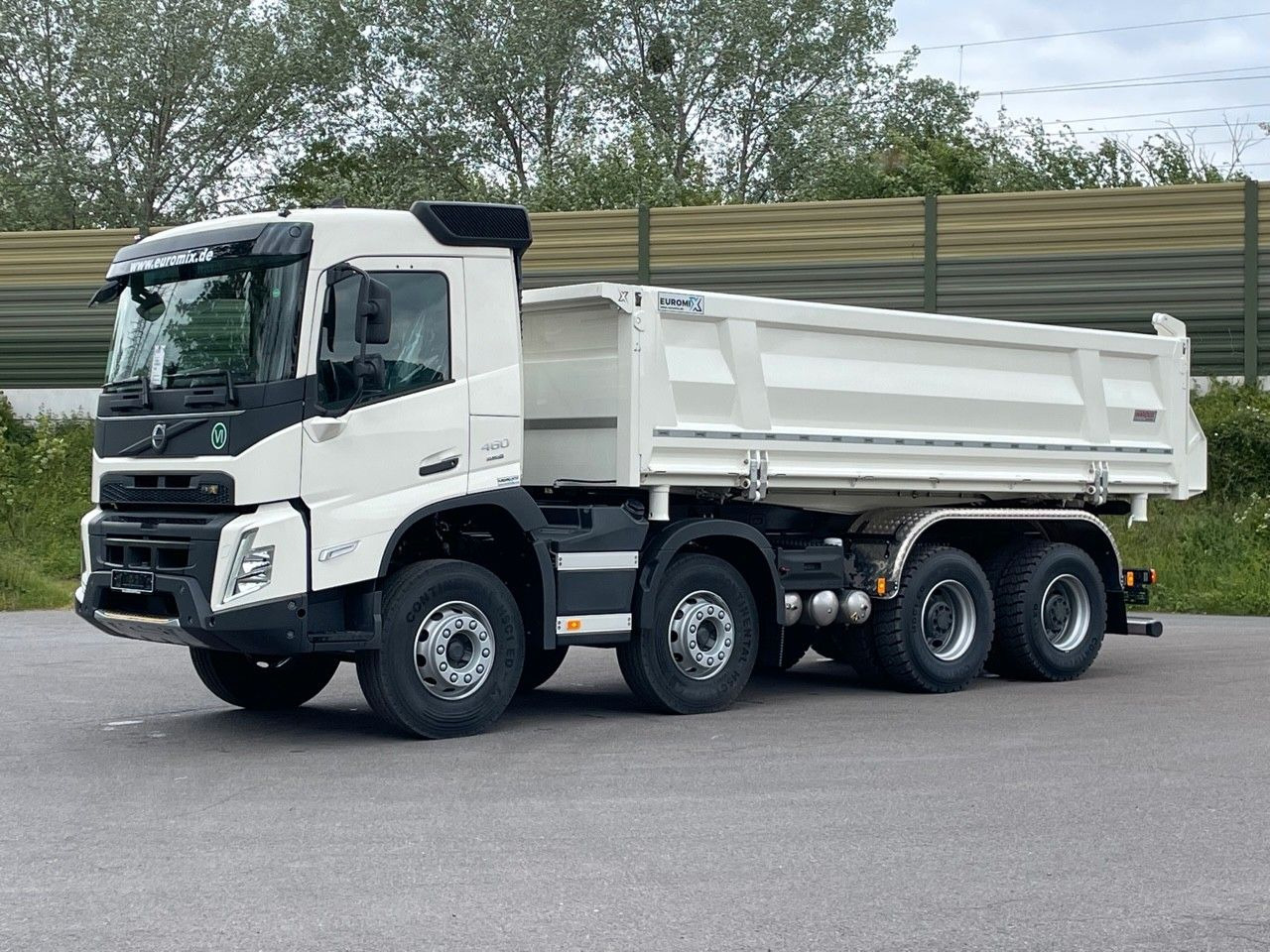 Volvo FMX 460 8x4 / WECHSELSYSTEM KIPPER+MISCHER Volvo FMX 460 8x4 / WECHSELSYSTEM KIPPER+MISCHER - شاحنة خلاطة خرسانة: صورة 2 Volvo FMX 460 8x4 / WECHSELSYSTEM KIPPER+MISCHER Volvo FMX 460 8x4 / WECHSELSYSTEM KIPPER+MISCHER - شاحنة خلاطة خرسانة: صورة 2