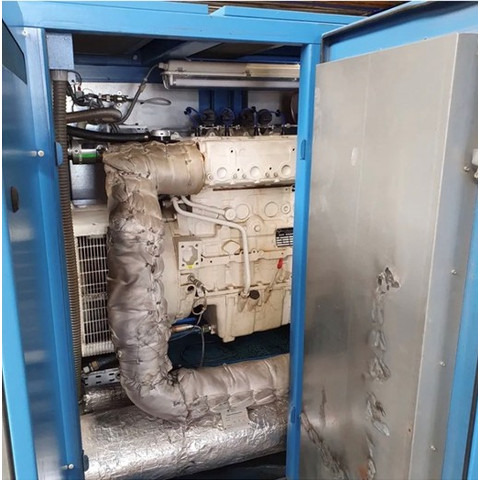ZIEGLER Generator, WKK, M.A.N. motor (E0834) 50 KW electric/ 80KW thermic 1500 RPM 4 cylinders Sound muted - ضاغط هوائي: صورة 1 ZIEGLER Generator, WKK, M.A.N. motor (E0834) 50 KW electric/ 80KW thermic 1500 RPM 4 cylinders Sound muted - ضاغط هوائي: صورة 1