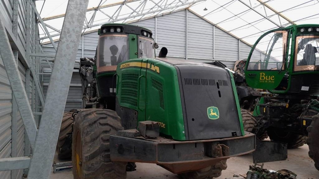 John Deere 1270 E - آلة حصاد الأشجار: صورة 2 John Deere 1270 E - آلة حصاد الأشجار: صورة 2