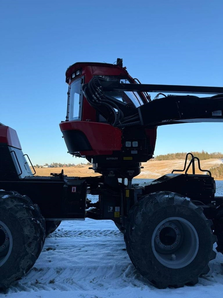 آلة حصاد الأشجار Komatsu 931 XC: صورة 6 آلة حصاد الأشجار Komatsu 931 XC: صورة 6