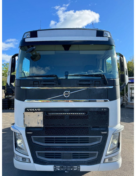 Volvo FH 540 8x2*4, ADR, Euro 6, Chassi (former Tank-truck), 2018 - شاحنة بهيكل معدني للمقصورة: صورة 2 Volvo FH 540 8x2*4, ADR, Euro 6, Chassi (former Tank-truck), 2018 - شاحنة بهيكل معدني للمقصورة: صورة 2