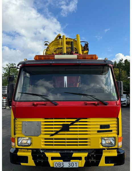 Volvo FL 10.320 4x2, 12m3 Sludge & Flushing-Truck, YM: 1990 - فراغ شاحنة: صورة 2 Volvo FL 10.320 4x2, 12m3 Sludge & Flushing-Truck, YM: 1990 - فراغ شاحنة: صورة 2