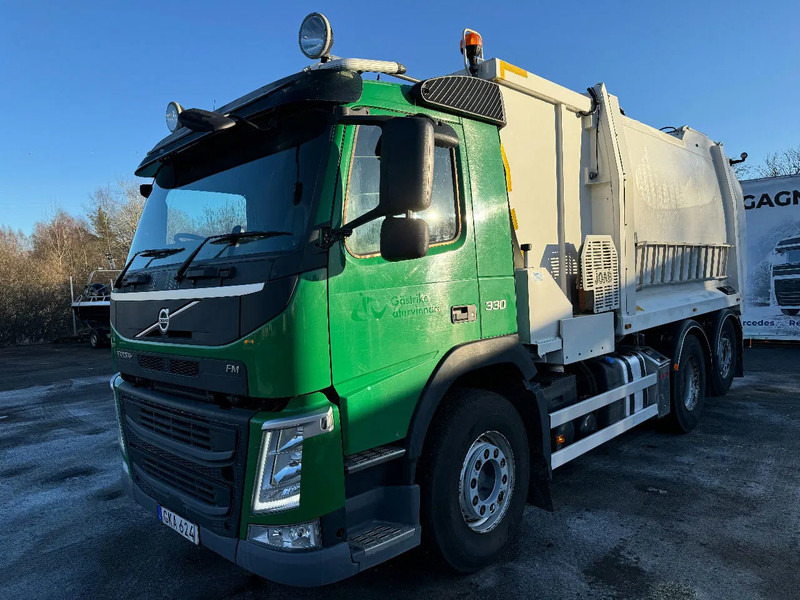 Volvo FM 330 RHD, 2-compart, & tipper, 2014 - شاحنة قمامة: صورة 2 Volvo FM 330 RHD, 2-compart, & tipper, 2014 - شاحنة قمامة: صورة 2