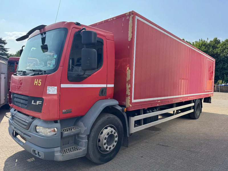 DAF LF 55.220 **MANUAL GEARBOX-EURO 4** - شاحنة صندوقية: صورة 1 DAF LF 55.220 **MANUAL GEARBOX-EURO 4** - شاحنة صندوقية: صورة 1