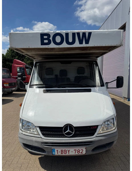 Mercedes-Benz Sprinter 311 **BAKWAGEN-BOX-ONLY118,000KM** - شاحنة بصندوق مغلق: صورة 2 Mercedes-Benz Sprinter 311 **BAKWAGEN-BOX-ONLY118,000KM** - شاحنة بصندوق مغلق: صورة 2