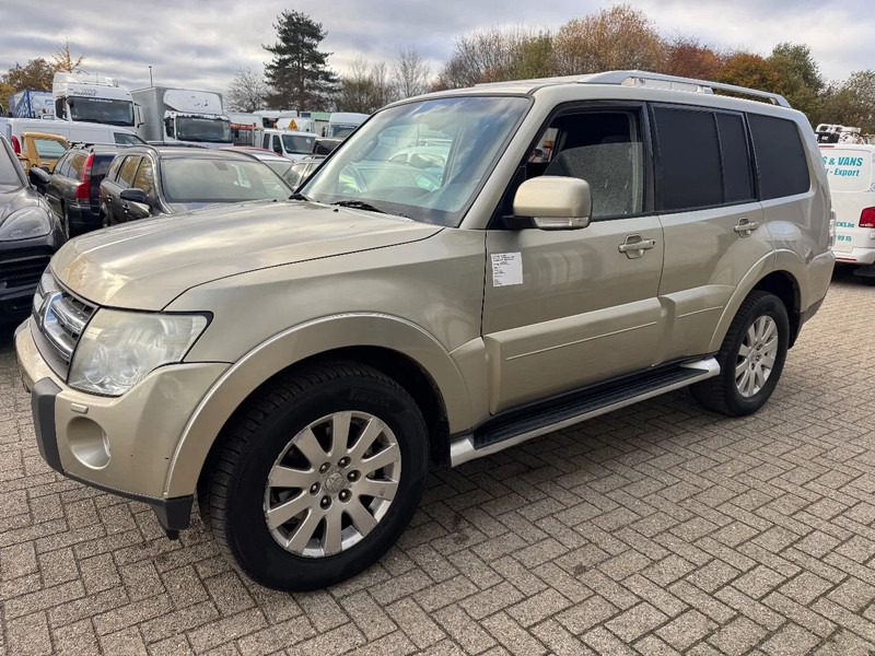Mitsubishi Pajero **3200TD-AUTOMAAT-AC-TOPSHAPE-LICHTE VRACHT** - شاحنة توصيل مغلقة: صورة 1 Mitsubishi Pajero **3200TD-AUTOMAAT-AC-TOPSHAPE-LICHTE VRACHT** - شاحنة توصيل مغلقة: صورة 1