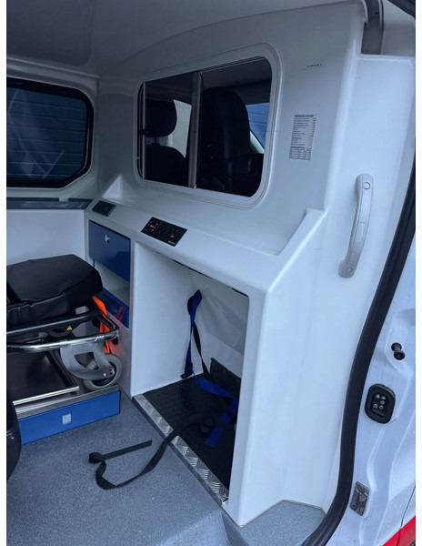 سيارة إسعاف Opel Vivaro **AMBULANCE-RETTUNGSWAGEN**: صورة 6 سيارة إسعاف Opel Vivaro **AMBULANCE-RETTUNGSWAGEN**: صورة 6