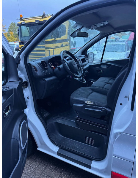 سيارة إسعاف Opel Vivaro **AMBULANCE-RETTUNGSWAGEN**: صورة 12 سيارة إسعاف Opel Vivaro **AMBULANCE-RETTUNGSWAGEN**: صورة 12