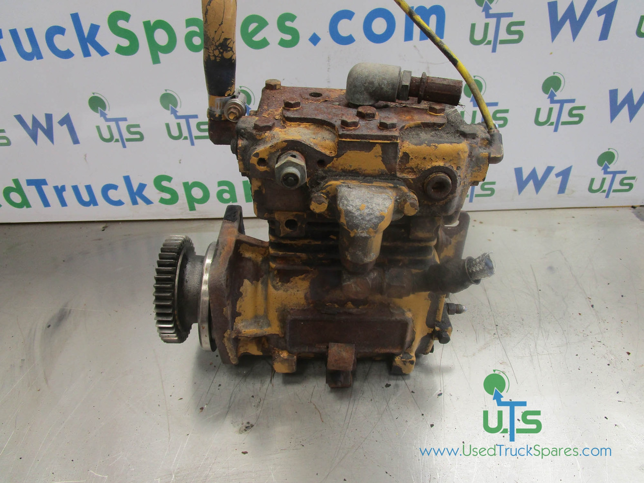 CAT C10 / C12 COMPRESSOR - المحرك و قطع الغيار - شاحنة: صورة 1 CAT C10 / C12 COMPRESSOR - المحرك و قطع الغيار - شاحنة: صورة 1