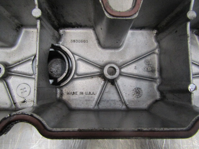 CUMMINS 6 CTA C SERIES ROCKER COVER P/NO 3930903 - المحرك و قطع الغيار - شاحنة: صورة 2 CUMMINS 6 CTA C SERIES ROCKER COVER P/NO 3930903 - المحرك و قطع الغيار - شاحنة: صورة 2