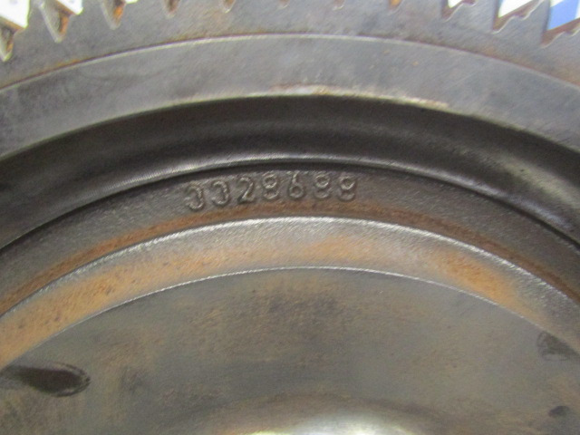 CUMMINS M11 FLYWHEEL P/NO 3328688 - الحدافة - شاحنة: صورة 2 CUMMINS M11 FLYWHEEL P/NO 3328688 - الحدافة - شاحنة: صورة 2