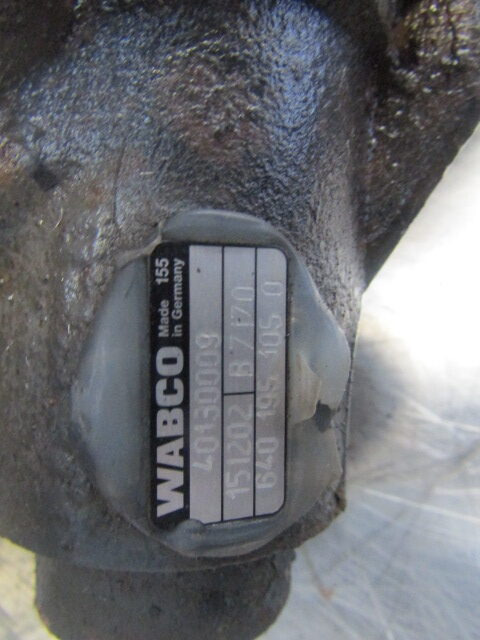 DAF LF 14T FRONT O/S BRAKE CALIPER - أجزاء الفرامل - شاحنة: صورة 2 DAF LF 14T FRONT O/S BRAKE CALIPER - أجزاء الفرامل - شاحنة: صورة 2