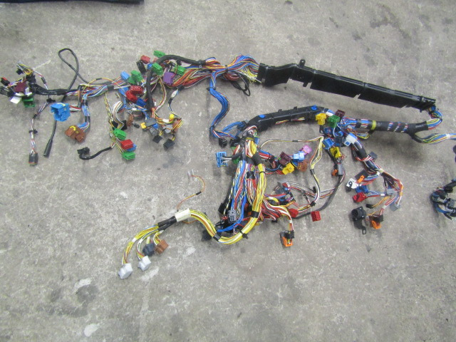 DAF LF 220 EURO 6 FULL CAB WIRING HARNESS P/NO 7422626863 P01 - النظام الكهربائي - شاحنة: صورة 2 DAF LF 220 EURO 6 FULL CAB WIRING HARNESS P/NO 7422626863 P01 - النظام الكهربائي - شاحنة: صورة 2