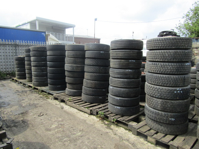 ISUZU N75 215/75/17.5 WHEELS AND TYRES 100 AVAILABLE FROM £50-100 - إطارات - شاحنة: صورة 2 ISUZU N75 215/75/17.5 WHEELS AND TYRES 100 AVAILABLE FROM £50-100 - إطارات - شاحنة: صورة 2