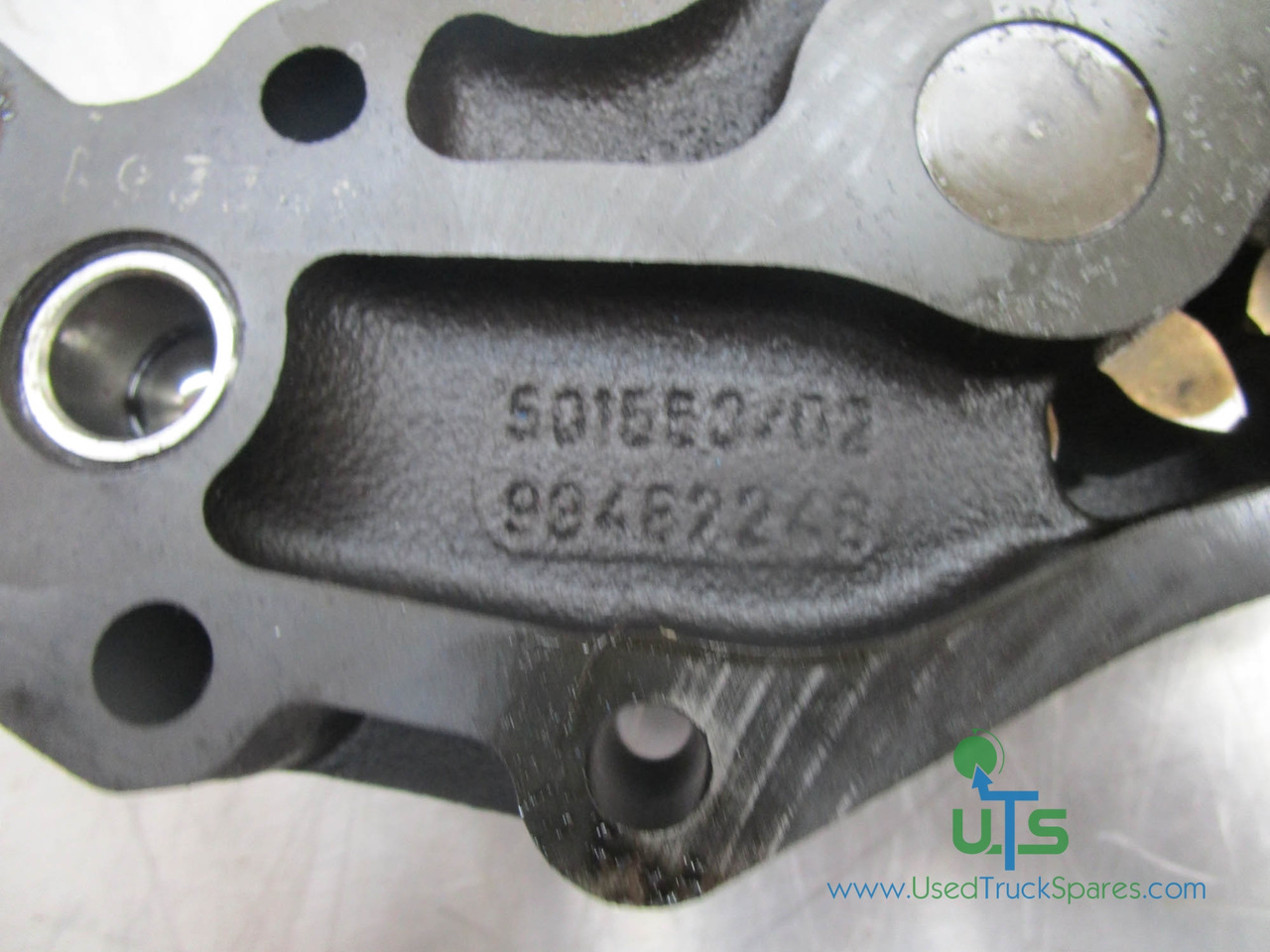 IVECO CURSOR OIL PUMP P/NO 501553/02 - المحرك و قطع الغيار - شاحنة: صورة 2 IVECO CURSOR OIL PUMP P/NO 501553/02 - المحرك و قطع الغيار - شاحنة: صورة 2