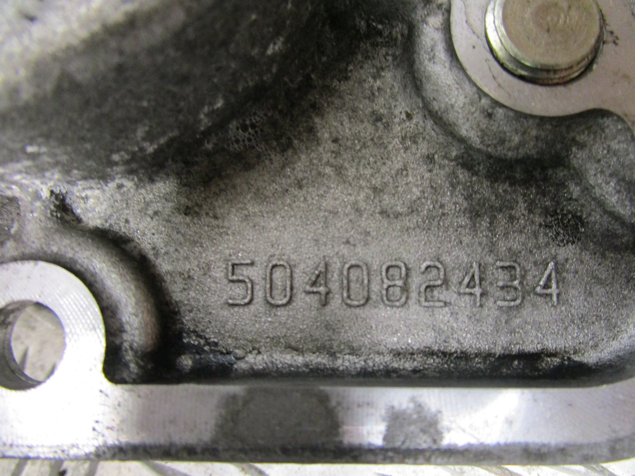 IVECO DAILY 3.0 FRONT TIMING COVER P/NO 504082434 - المحرك و قطع الغيار - شاحنة: صورة 2 IVECO DAILY 3.0 FRONT TIMING COVER P/NO 504082434 - المحرك و قطع الغيار - شاحنة: صورة 2