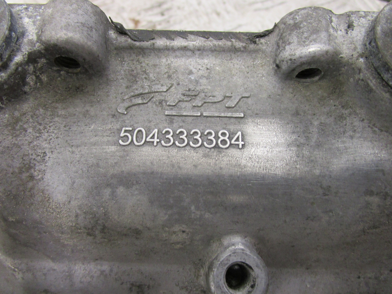 IVECO DAILY 3.0 INLET MANIFOLD P/NO 504333384 - المحرك و قطع الغيار - شاحنة: صورة 2 IVECO DAILY 3.0 INLET MANIFOLD P/NO 504333384 - المحرك و قطع الغيار - شاحنة: صورة 2
