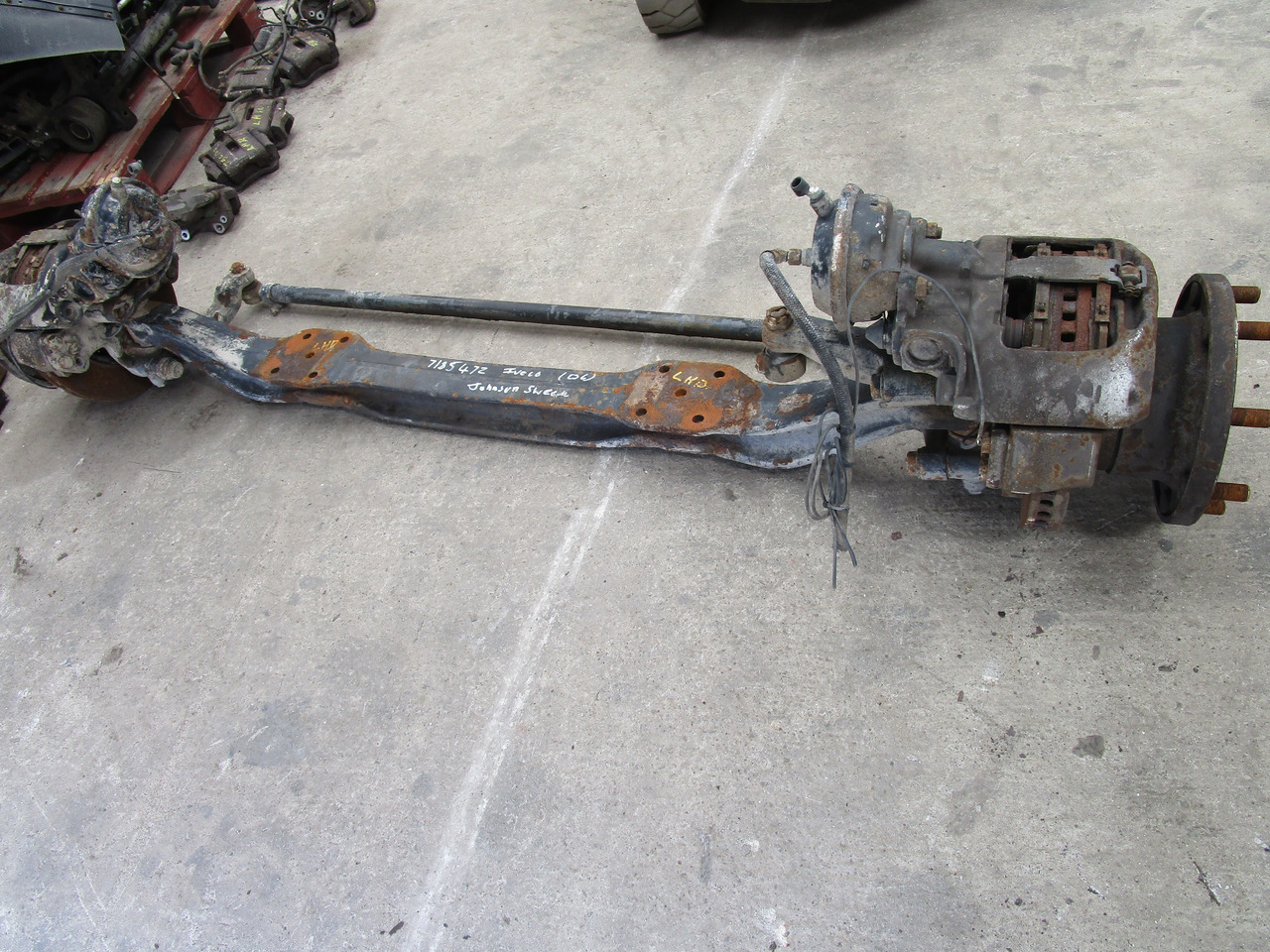 IVECO JOHNSON SWEEPER FRONT AXLE P/NO 7185472 - المحور و قطع الغيار - سيارة خدمات/ سيارة خاصة: صورة 1 IVECO JOHNSON SWEEPER FRONT AXLE P/NO 7185472 - المحور و قطع الغيار - سيارة خدمات/ سيارة خاصة: صورة 1