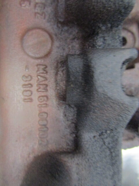 MAN TGM 340 DO836 EXHAUST MAINFOLD 3 PIECES - علبة العادم/ نظام العادم - شاحنة: صورة 4 MAN TGM 340 DO836 EXHAUST MAINFOLD 3 PIECES - علبة العادم/ نظام العادم - شاحنة: صورة 4