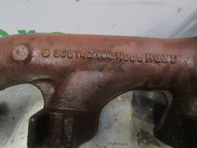 MERCEDES AXOR 1829 EURO 5 EXHAUST MANIFOLD P/NO A906 142 1001 - علبة العادم/ نظام العادم - شاحنة: صورة 2 MERCEDES AXOR 1829 EURO 5 EXHAUST MANIFOLD P/NO A906 142 1001 - علبة العادم/ نظام العادم - شاحنة: صورة 2