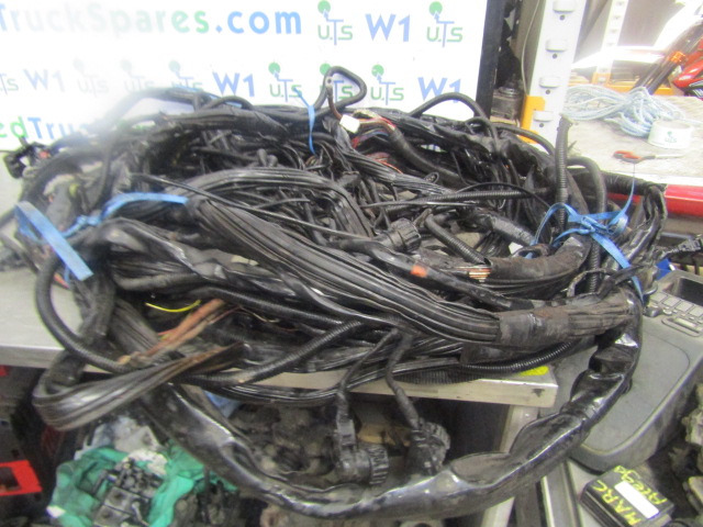 MERCEDES AXOR 1829 EURO 5 OM906 FULL CHASSIS / ENGINE WIRING HARNESS - المحرك و قطع الغيار - شاحنة: صورة 1 MERCEDES AXOR 1829 EURO 5 OM906 FULL CHASSIS / ENGINE WIRING HARNESS - المحرك و قطع الغيار - شاحنة: صورة 1