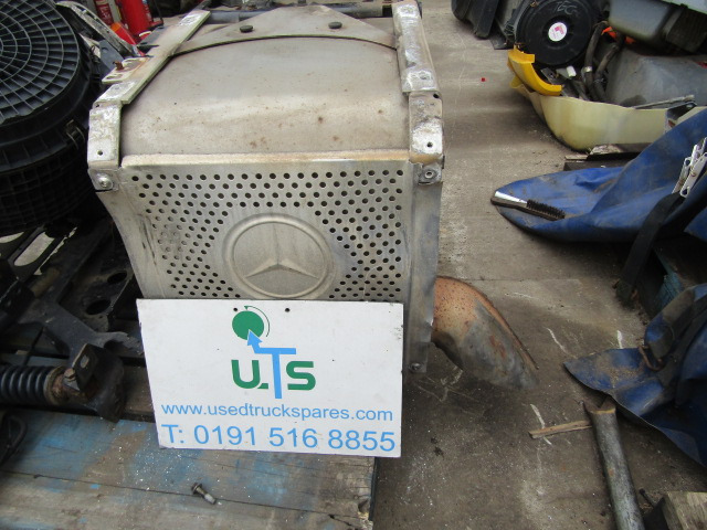 MERCEDES AXOR DPF P/NO A00024900014 - علبة العادم/ نظام العادم - شاحنة: صورة 1 MERCEDES AXOR DPF P/NO A00024900014 - علبة العادم/ نظام العادم - شاحنة: صورة 1
