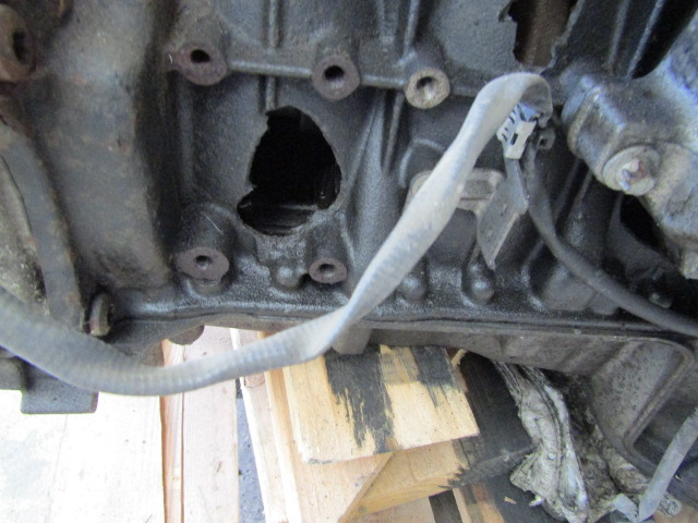 MERCEDES VITO 651.900.2.2 ENGINE COMPLETE 2015 EURO 6 ONLY 40,000 MILES (PARTS ONLY DAMAGED BLOCK) - محرك - شاحنة: صورة 3 MERCEDES VITO 651.900.2.2 ENGINE COMPLETE 2015 EURO 6 ONLY 40,000 MILES (PARTS ONLY DAMAGED BLOCK) - محرك - شاحنة: صورة 3