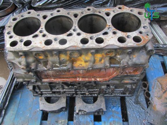 MITSUBISHI CANTER 4D34 ENGINE BLOCK - المحرك و قطع الغيار - شاحنة: صورة 1 MITSUBISHI CANTER 4D34 ENGINE BLOCK - المحرك و قطع الغيار - شاحنة: صورة 1