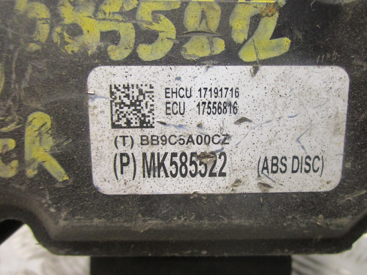 MITSUBISHI FUSO / CANTER ABS PUMP P/NO MK585522 - أجزاء الفرامل - شاحنة: صورة 2 MITSUBISHI FUSO / CANTER ABS PUMP P/NO MK585522 - أجزاء الفرامل - شاحنة: صورة 2