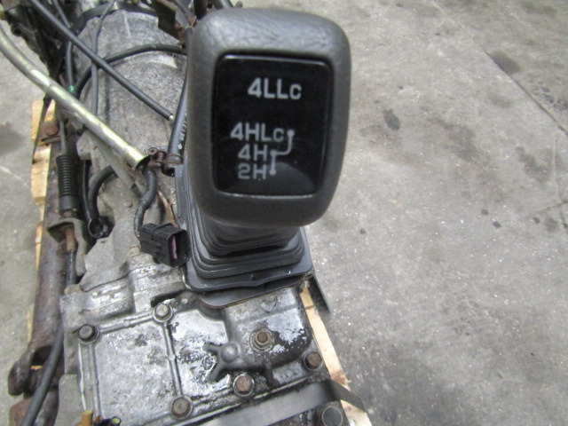MITSUBISHI PAJERO / SHOGUN 2.8 AUTOMATIC GEARBOX - صندوق التروس - شاحنة توصيل مغلقة: صورة 3 MITSUBISHI PAJERO / SHOGUN 2.8 AUTOMATIC GEARBOX - صندوق التروس - شاحنة توصيل مغلقة: صورة 3