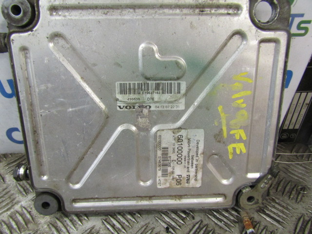 VOLVO FE240 D7E ENGINE ECU P/NO 6010000 P06 / VOLVO 0499533 D7E - وحدة إي سي يو - شاحنة: صورة 1 VOLVO FE240 D7E ENGINE ECU P/NO 6010000 P06 / VOLVO 0499533 D7E - وحدة إي سي يو - شاحنة: صورة 1