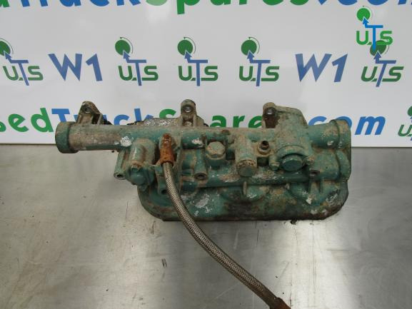 VOLVO FH/FM D12D OIL FILTER HOUSING P/NO 20463826 - المحرك و قطع الغيار - شاحنة: صورة 1 VOLVO FH/FM D12D OIL FILTER HOUSING P/NO 20463826 - المحرك و قطع الغيار - شاحنة: صورة 1