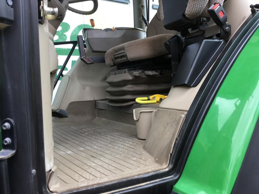 جرار John Deere 6150R: صورة 19