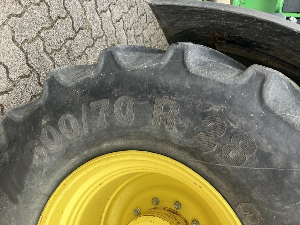 John Deere 6215R - جرار: صورة 4 John Deere 6215R - جرار: صورة 4