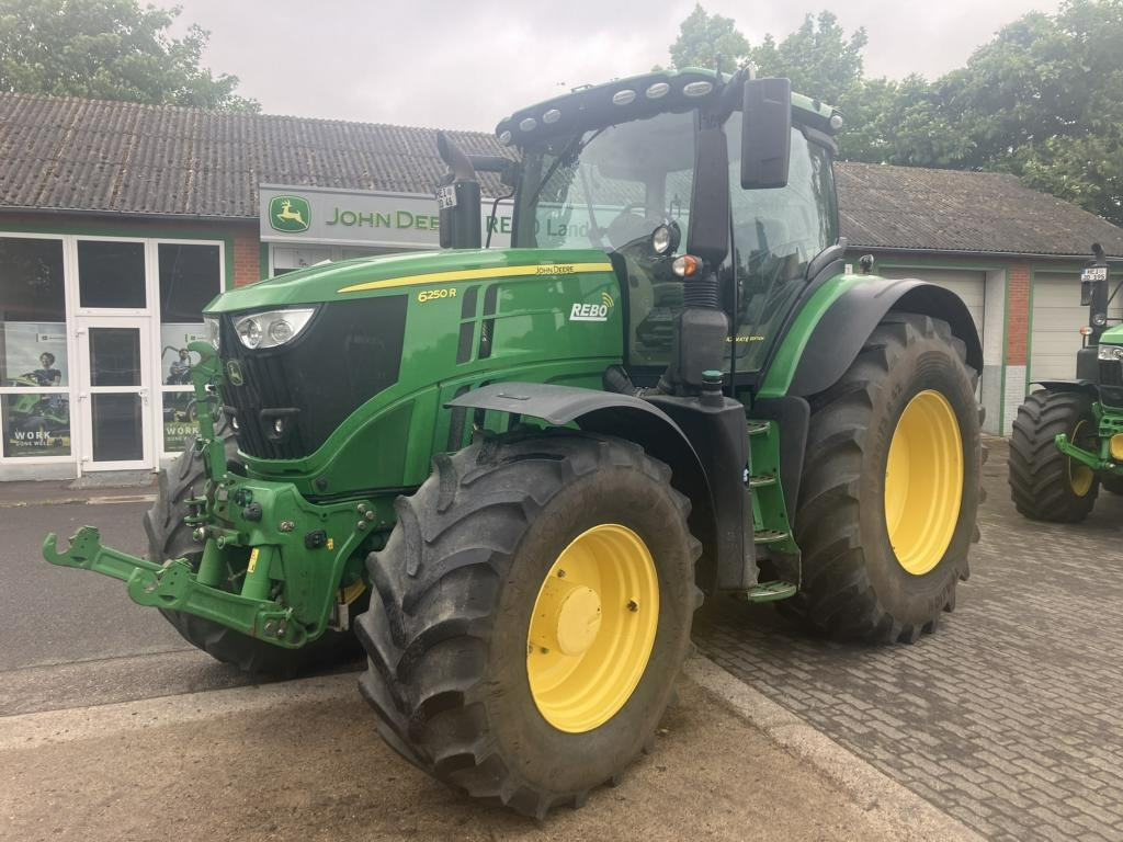 John Deere 6250 R Ultimate - جرار: صورة 1 John Deere 6250 R Ultimate - جرار: صورة 1