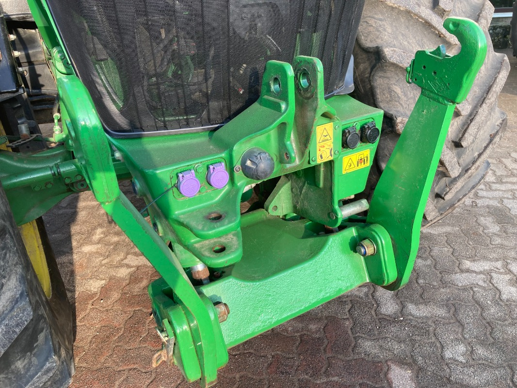 جرار John Deere 7310R: صورة 14