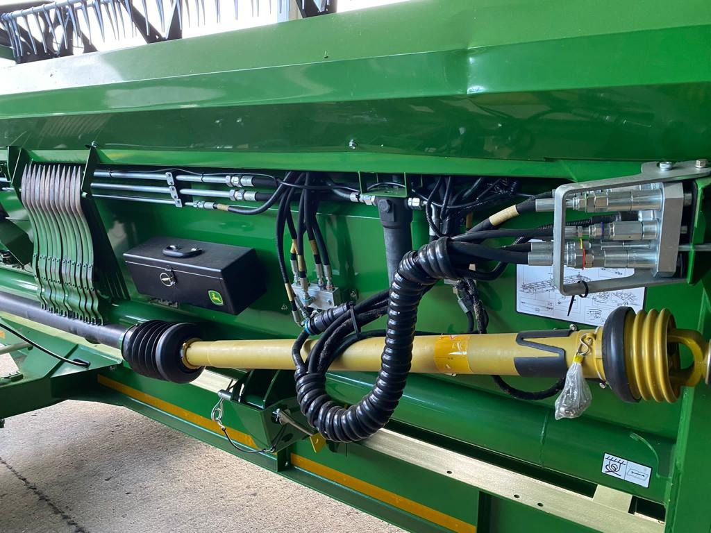 John Deere 740 PREMIUM FLOW - 12,20 M - رأس الحصادة: صورة 4 John Deere 740 PREMIUM FLOW - 12,20 M - رأس الحصادة: صورة 4